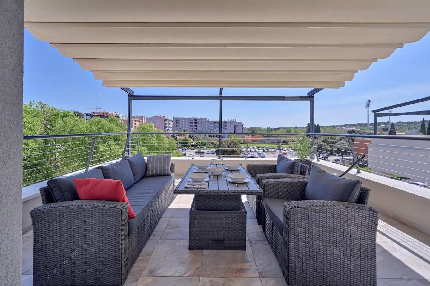 Appartamento La Terrazza * * * *city Center Lux New Apt+parking